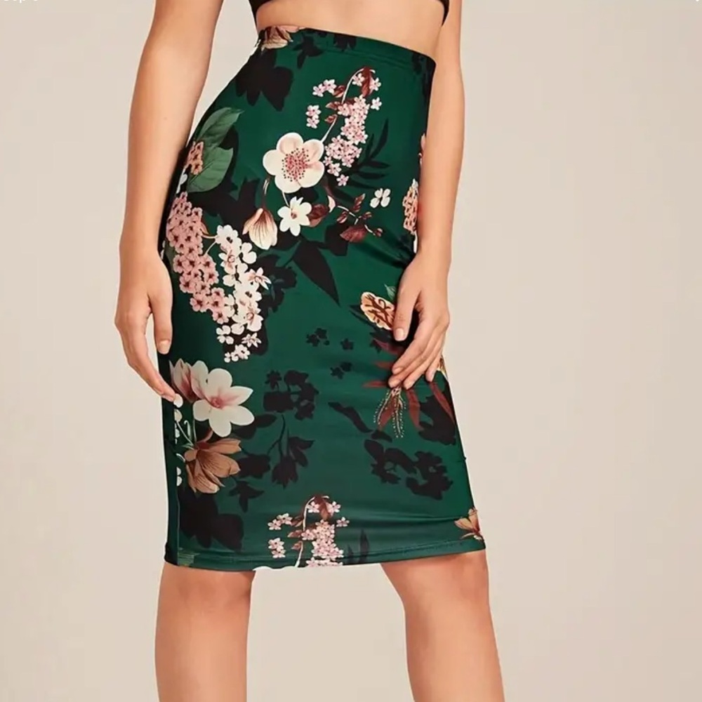 Women's Green Floral Pencil Skirt